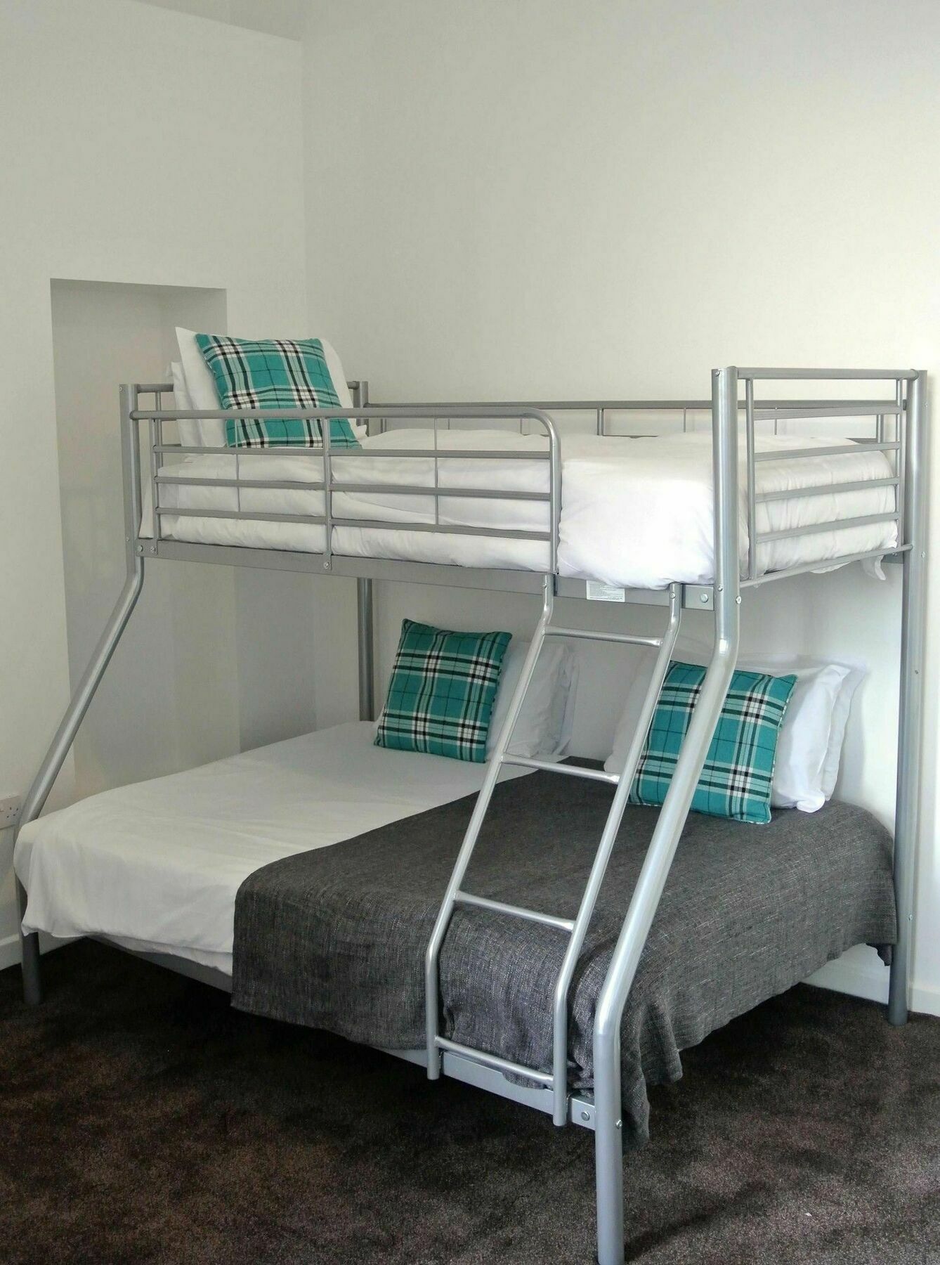 Approved Serviced Apartments Gorse Hill Manchester Bagian luar foto