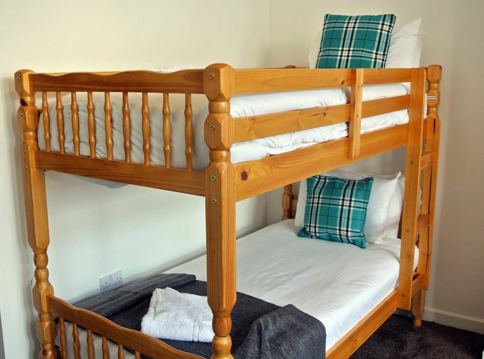 Approved Serviced Apartments Gorse Hill Manchester Bagian luar foto
